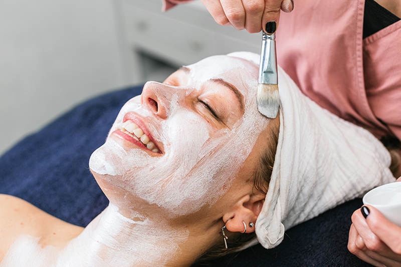 Dewdi Nail and Head Spa